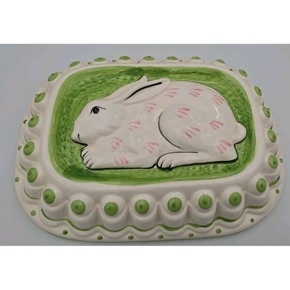 Towle Sigma Tastesetter White Rabbit Ceramic 3-D Gelatin Mold Japan Decorative